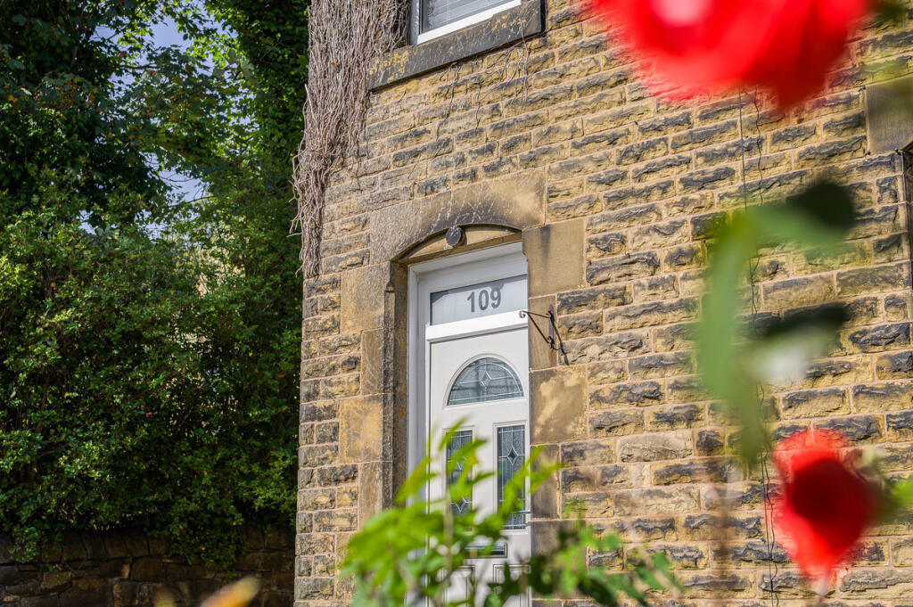 House in Oldham - View 3