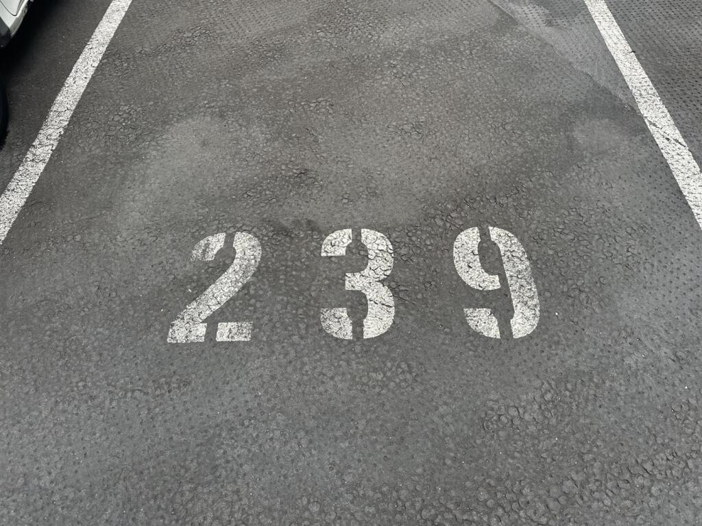 Car Parking Space, L1, Liverpool photo 3