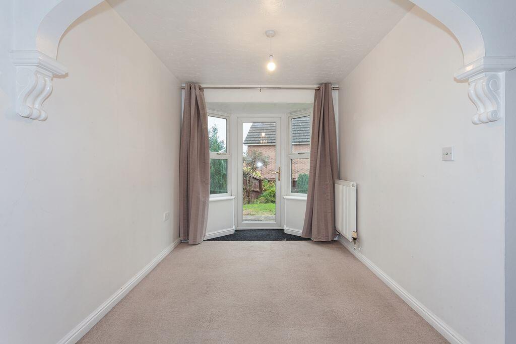 Lower Meadow Drive, Congleton photo 3