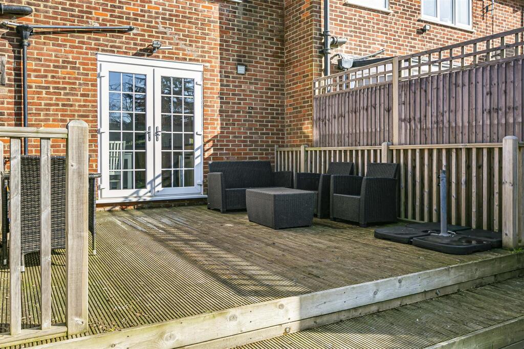 Additional image 11 of Newfields, Welwyn Garden City
