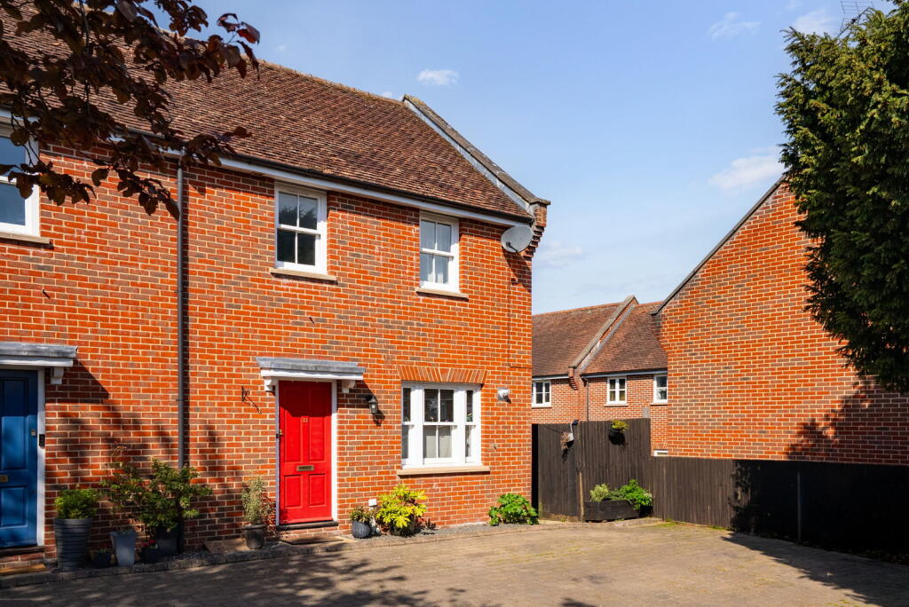Main image of property: Fairycroft Road, Saffron Walden