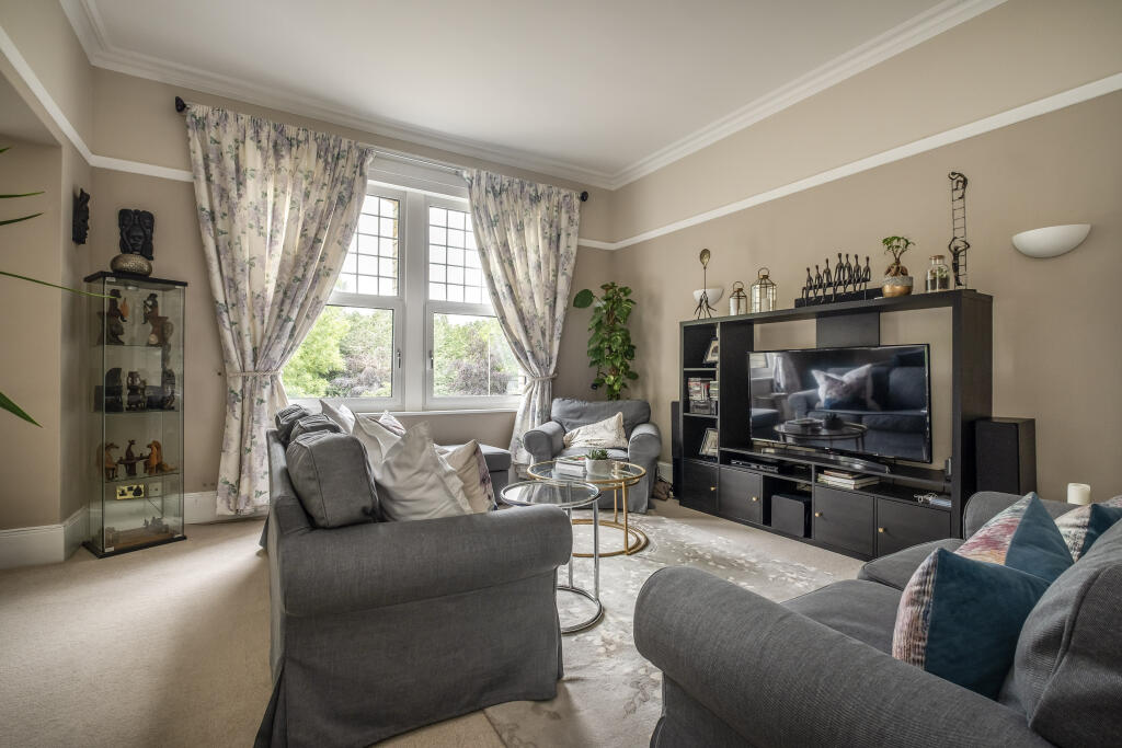 Apartment in London - View 5