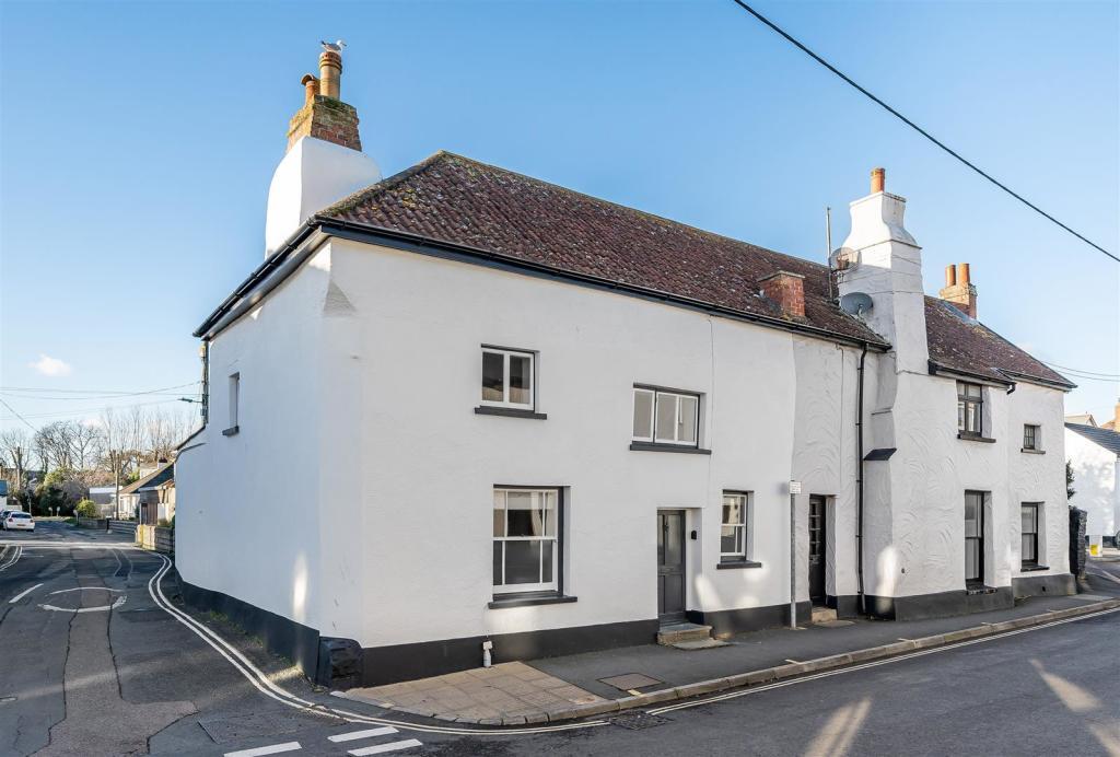 Main image of property: Burrows Cottage, South Street, Braunton, Devon EX33 2AA