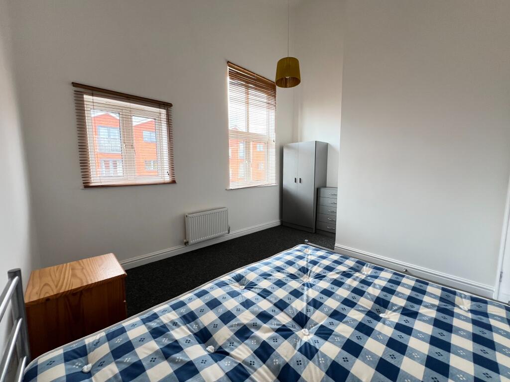 4 bedroom terraced house for rent