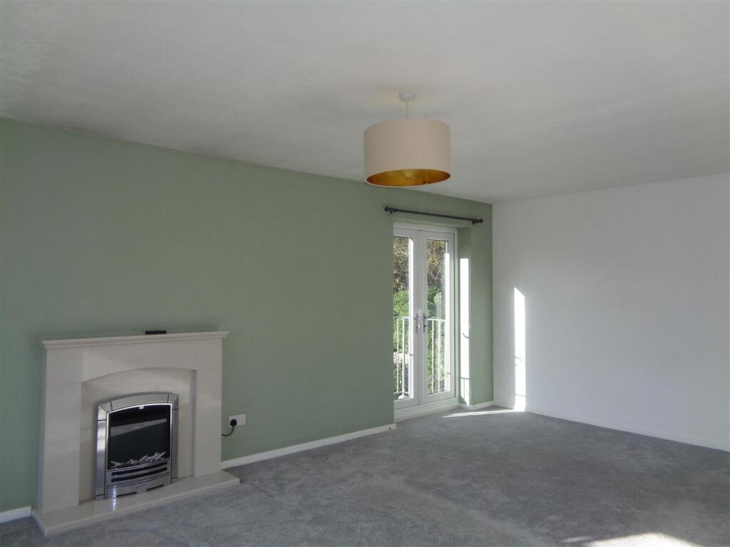 Apartment in Lewes, Seaford - View 3