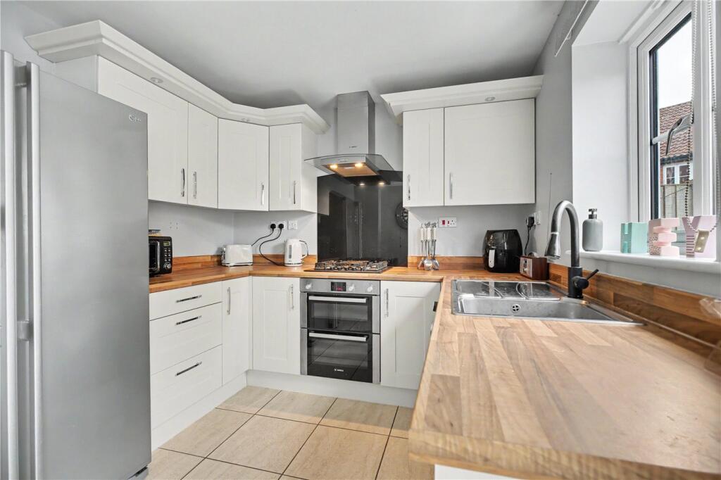 House in South Norfolk, Poringland - View 5