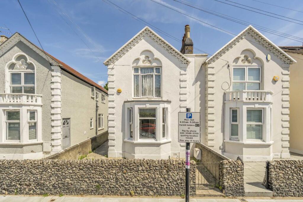 House in London, Tooting Graveney, Furzedown