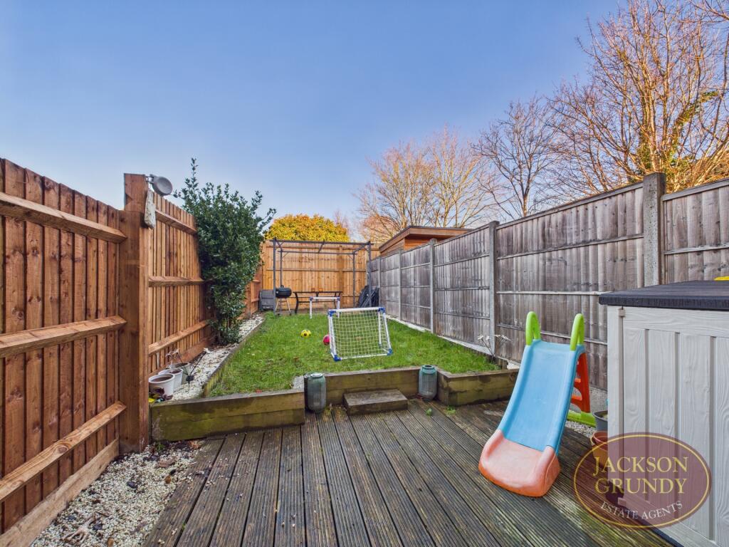 Faraday Close, Upton, NN5 4AE photo 3