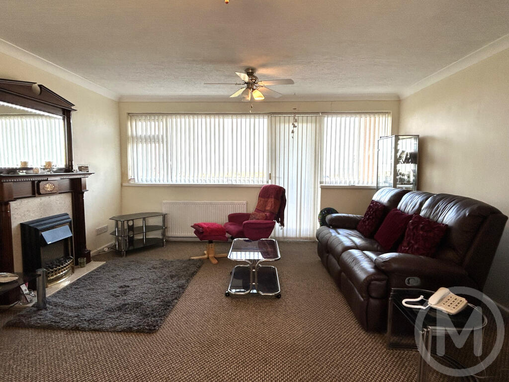 2 Wilvere Court, Queens Promenade, Thornton-Cleveleys photo 3