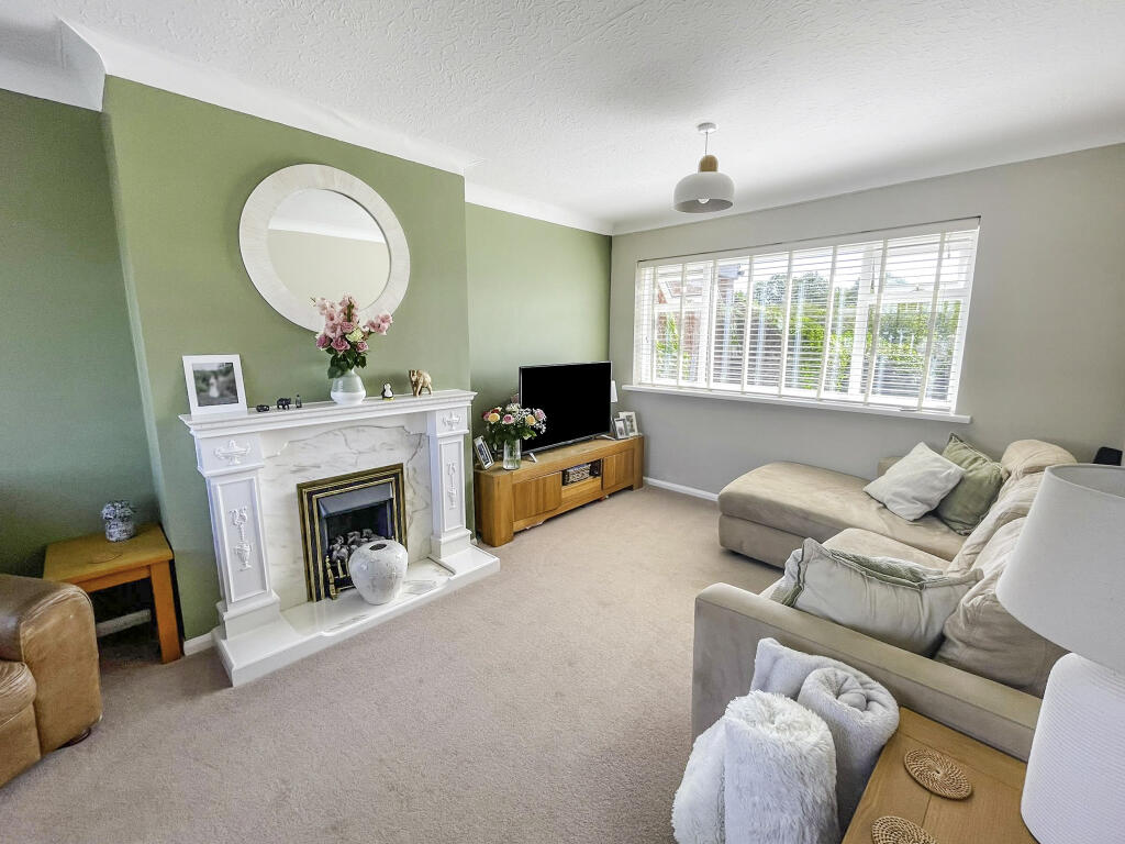 House in Huddersfield - View 4
