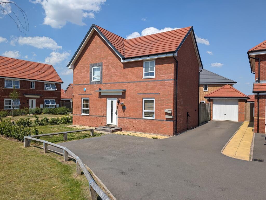 Main image of property: Hedley Close, Tamworth