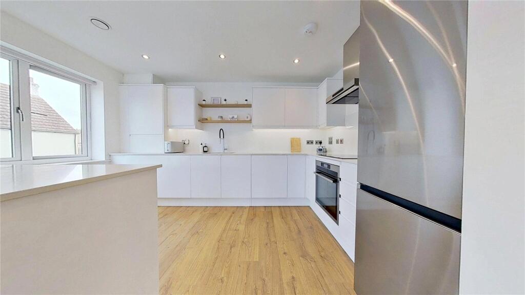 Apartment in Adur, Lancing - More