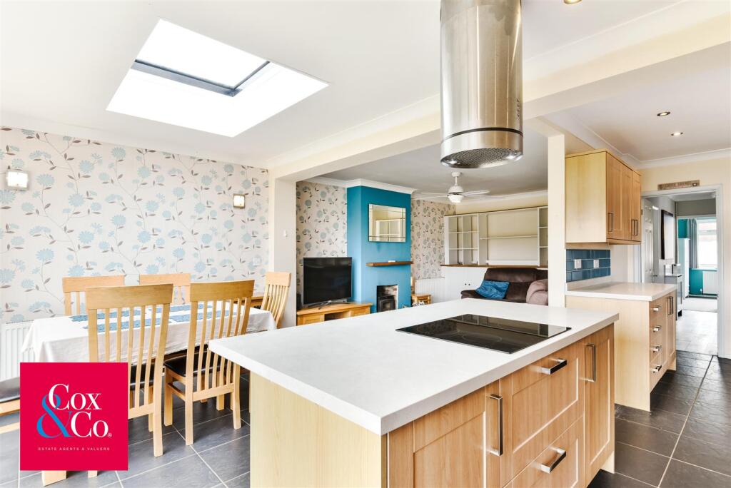 House in Brighton, Portslade Village - More
