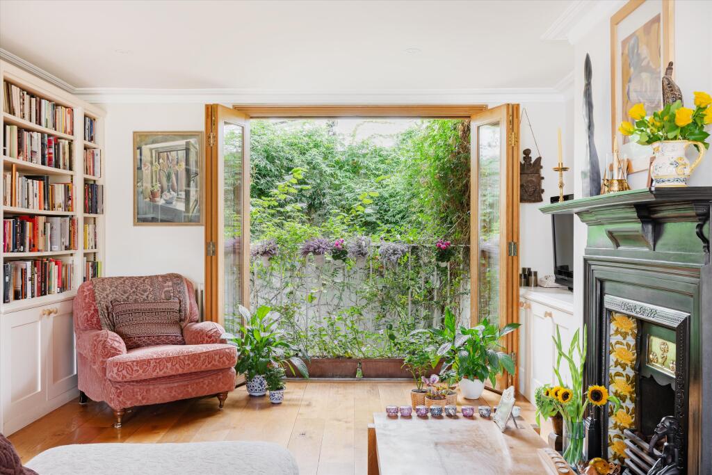 House in London, Belsize Park - View 3