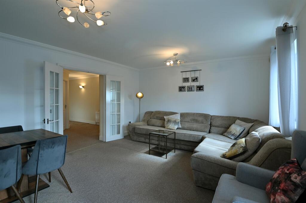 Apartment in London - View 5