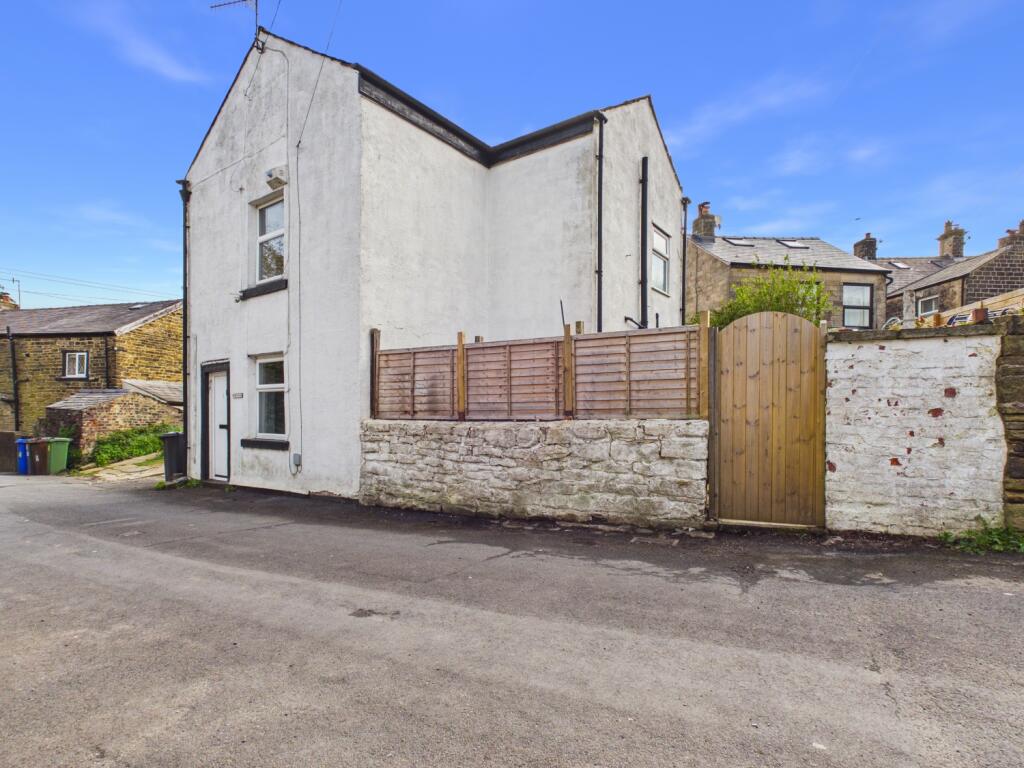 Main image of property: Back Lane Mottram, Mottram, Hyde, SK14 6JE