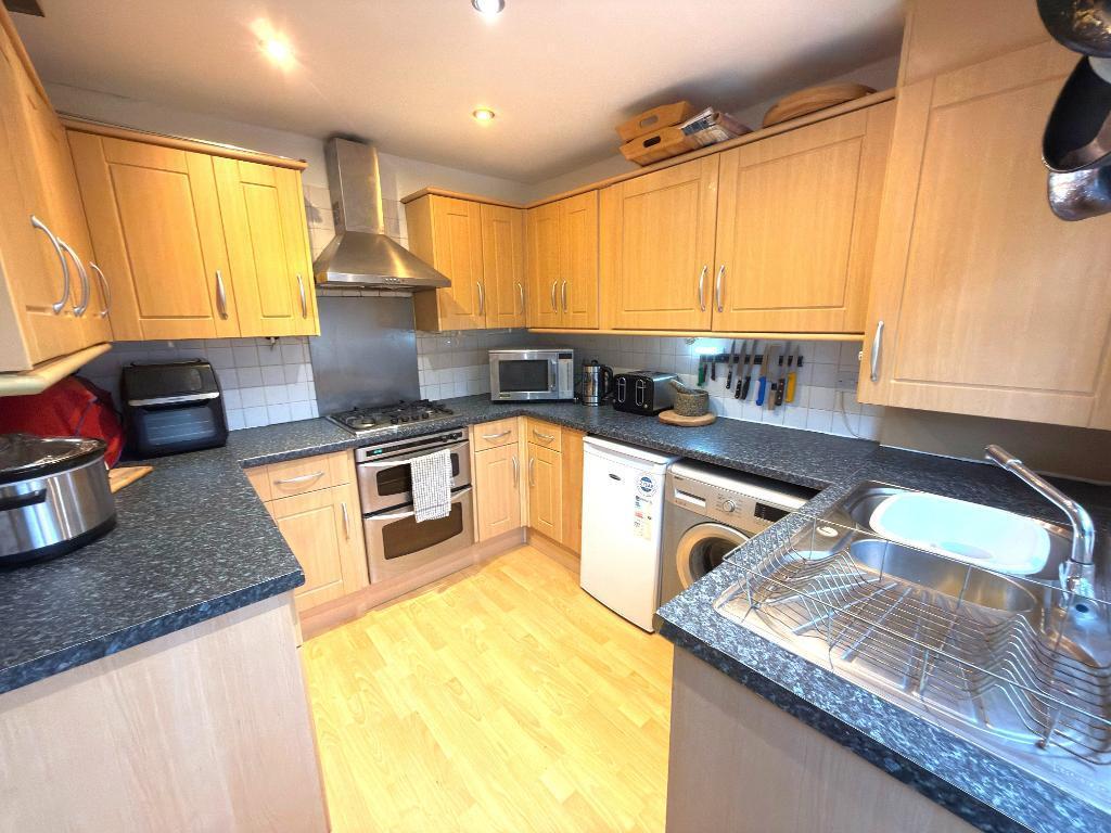 85, Buckingham Drive photo 2