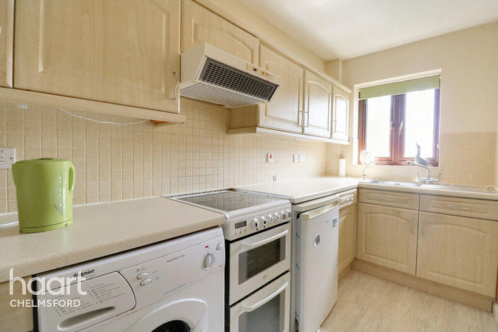 House in Chelmsford, Butts Green, Sandon - View 5