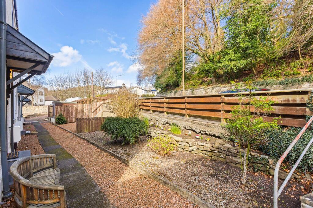 Apartment in Bridge of Allan, Inverallan, Causewayhead - View 4