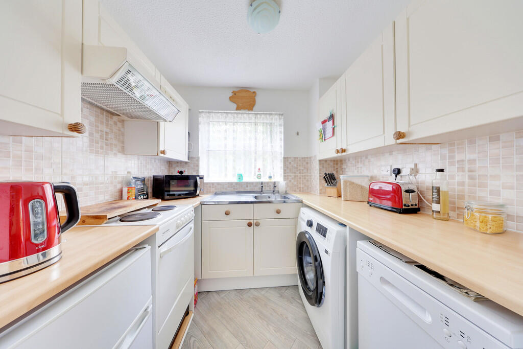 House in Bromley - View 3