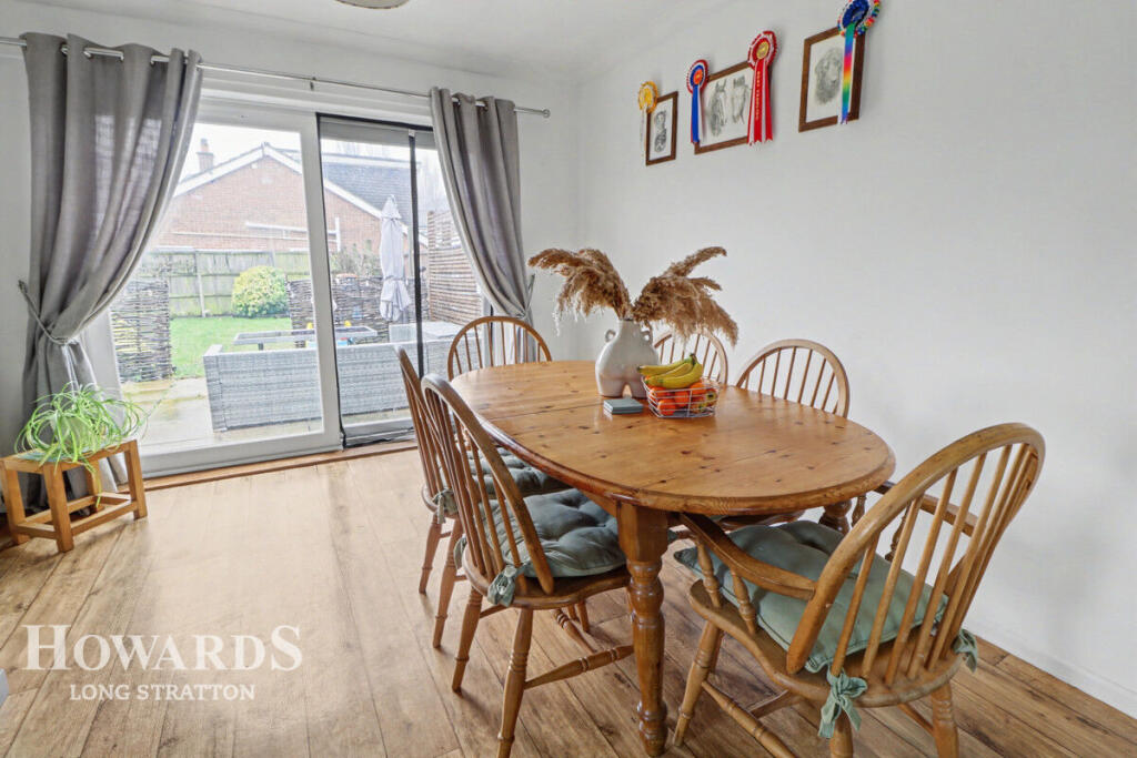 Roberts Close, Hempnall photo 4
