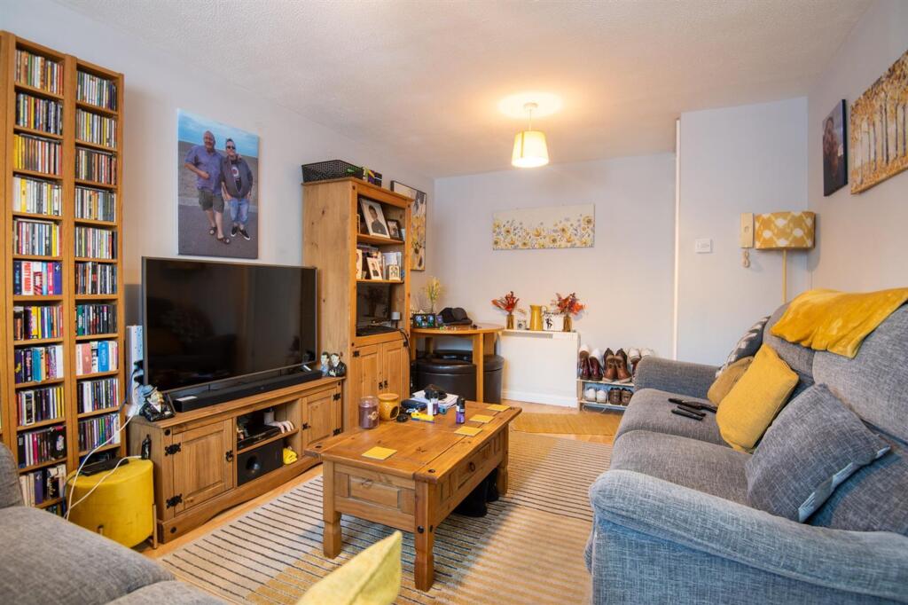 Apartment in Wellingborough, Burrow's Bush - View 3