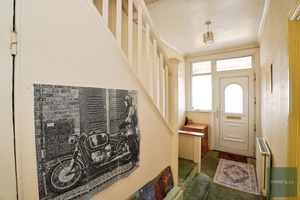 House in Ilford - More