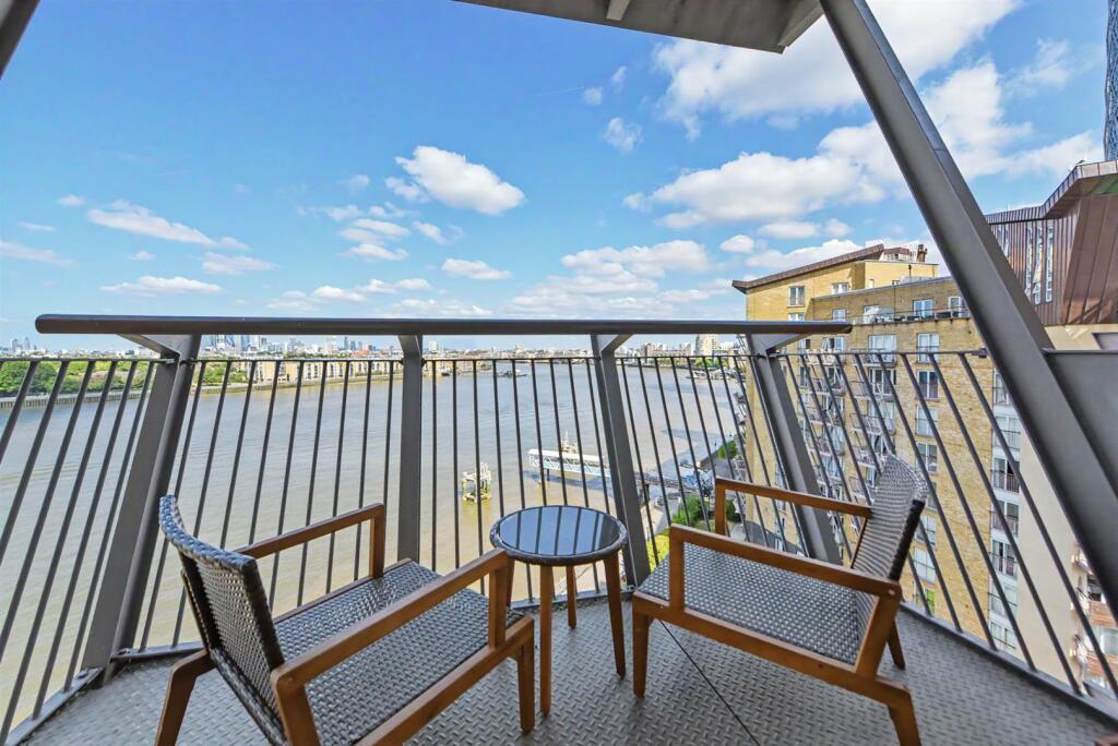 Main image of property: Pierpoint Building, Millennium Harbour
