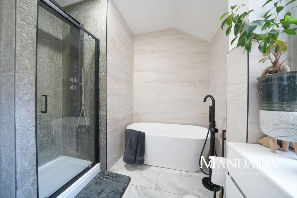 Main image of property: Broadway, Peterborough