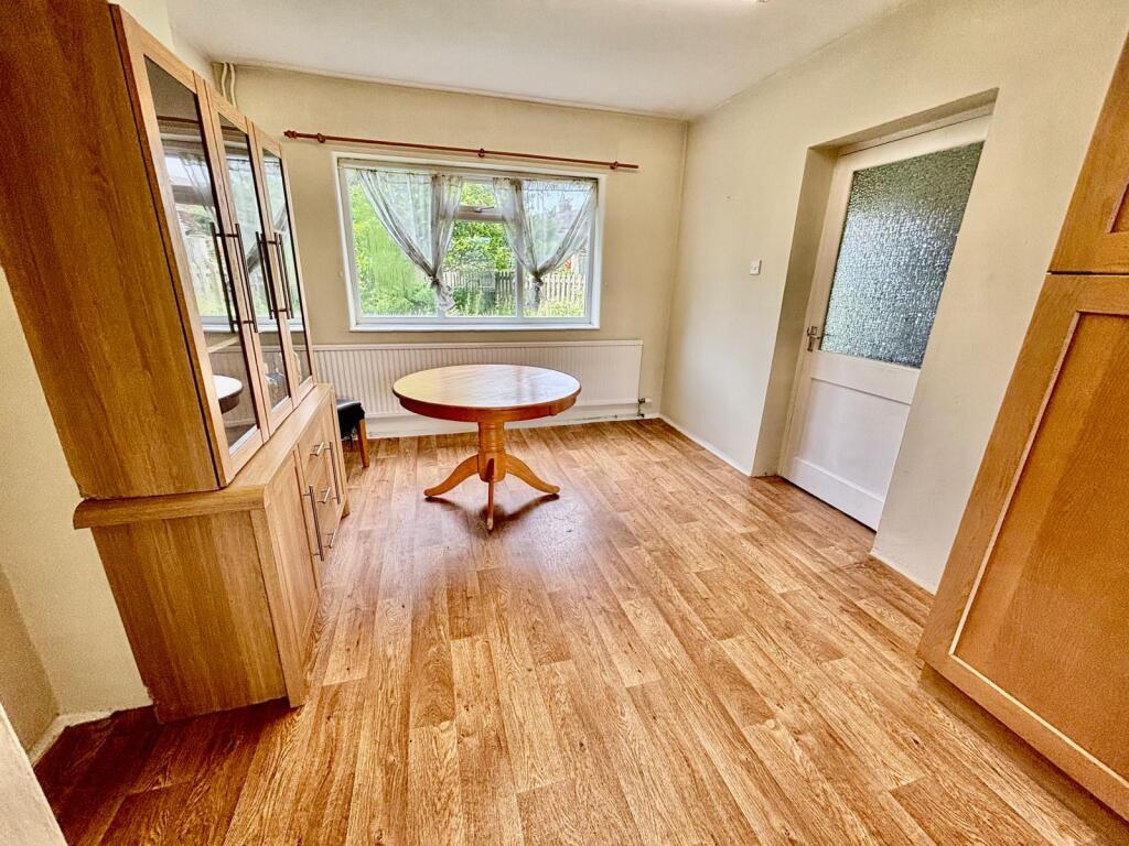 House in Doncaster, North Lincolnshire - View 5