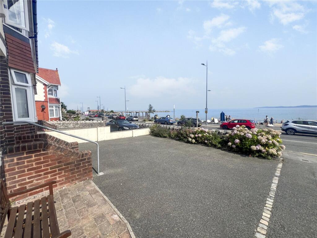Rhos Promenade, Rhos On Sea, Colwyn Bay, Conwy, LL28 photo 4