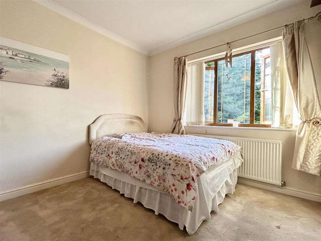 Additional image 17 of Ross, Rowley Regis