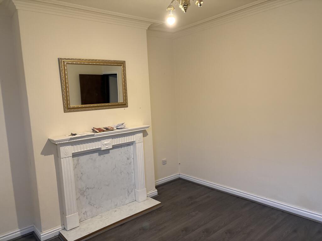 Main image of property: Lyndhurst Road, Nottingham, NG2
