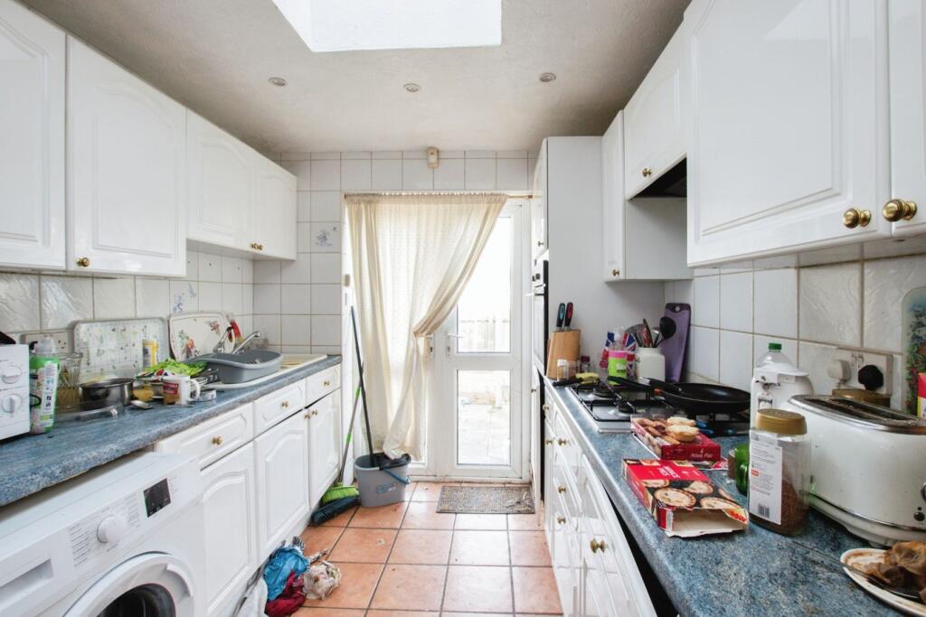 Apartment in Bournemouth - View 3