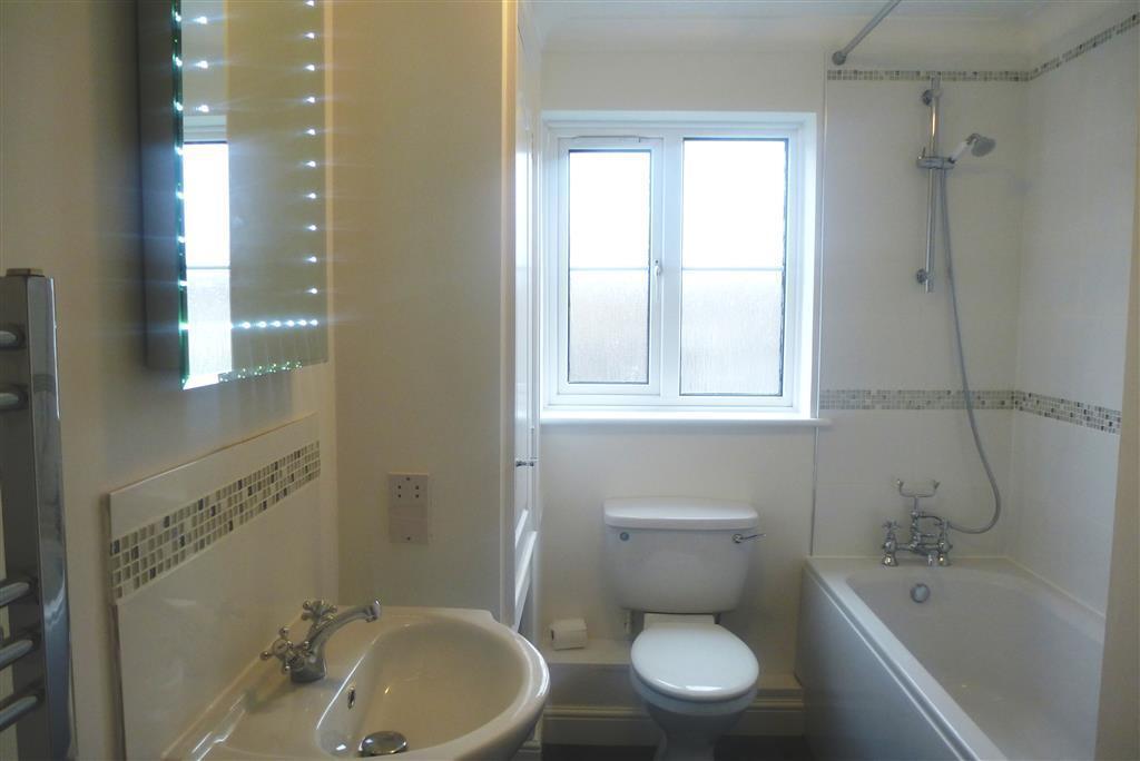 House in Tonbridge - View 4