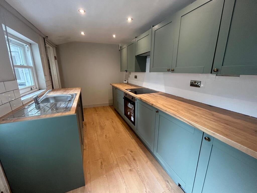 Main image of property: Pit Place, L25