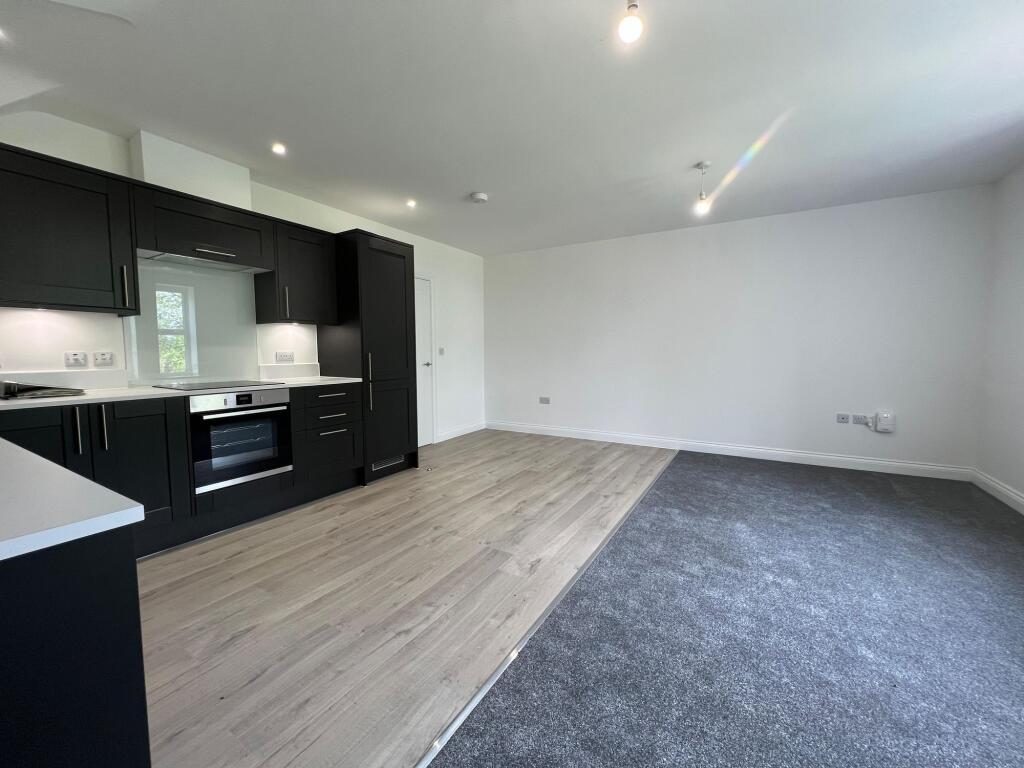 Station Road, Churchdown, GL3 photo 2