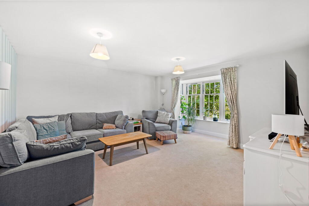 House in Mid Sussex, Haywards Heath - View 2