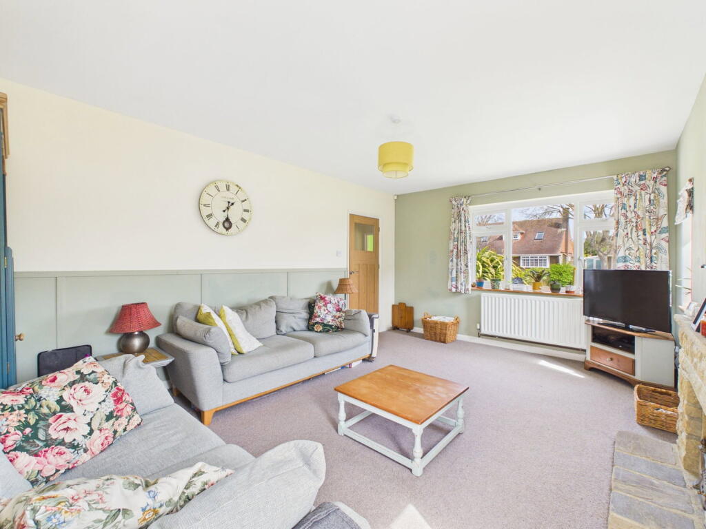 St. Johns Avenue, Goring-by-Sea, Worthing, BN12 4HU - View 4