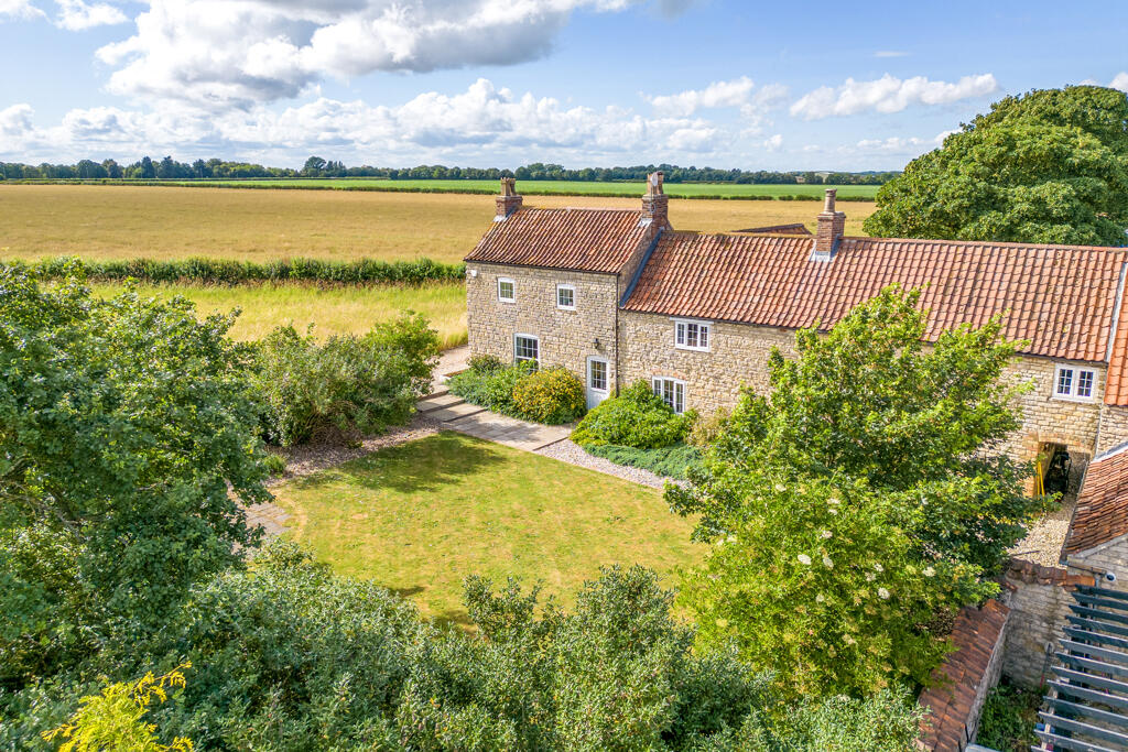 4-bed other on Old Glebe Farmhouse (Barn One), Horncastle Lane, Lincoln, Lincolnshire, LN1 2SZ, £620,000