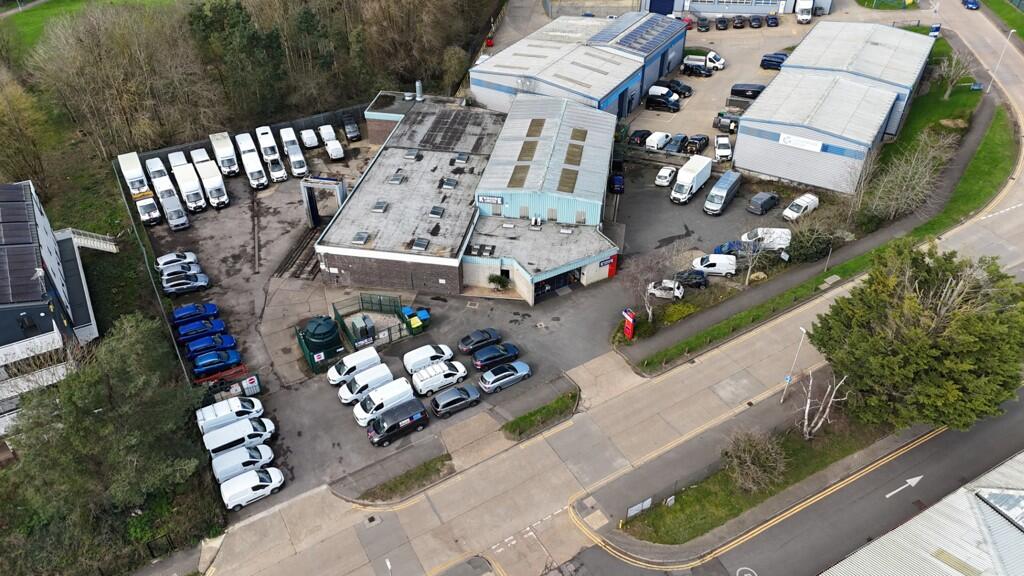 Main image of property: Kenhire Premises, Henwood Industrial Estate, Ashford, Kent, TN24 8DX