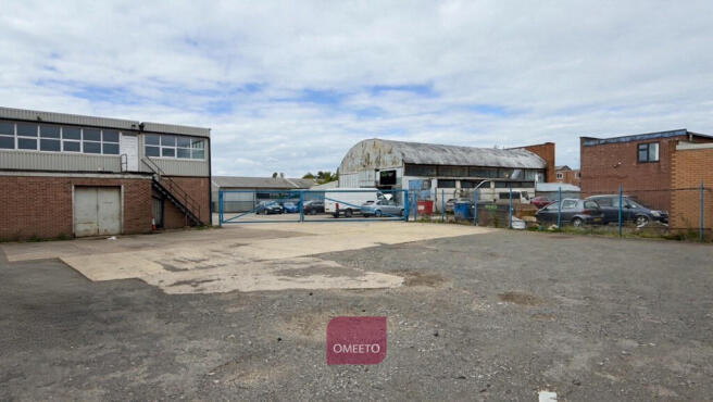 Large shared yard for parking 