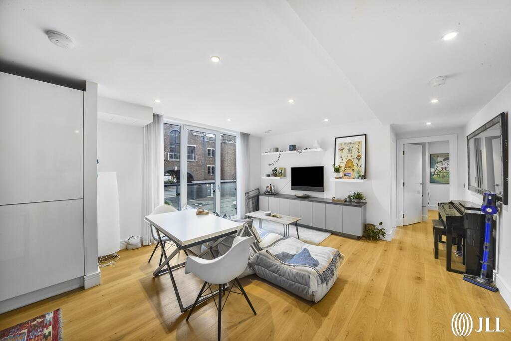 Apartment in London, Plantation Wharf, Battersea - View 4