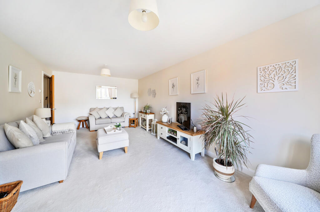 Apartment in Waverley, Godalming - View 5