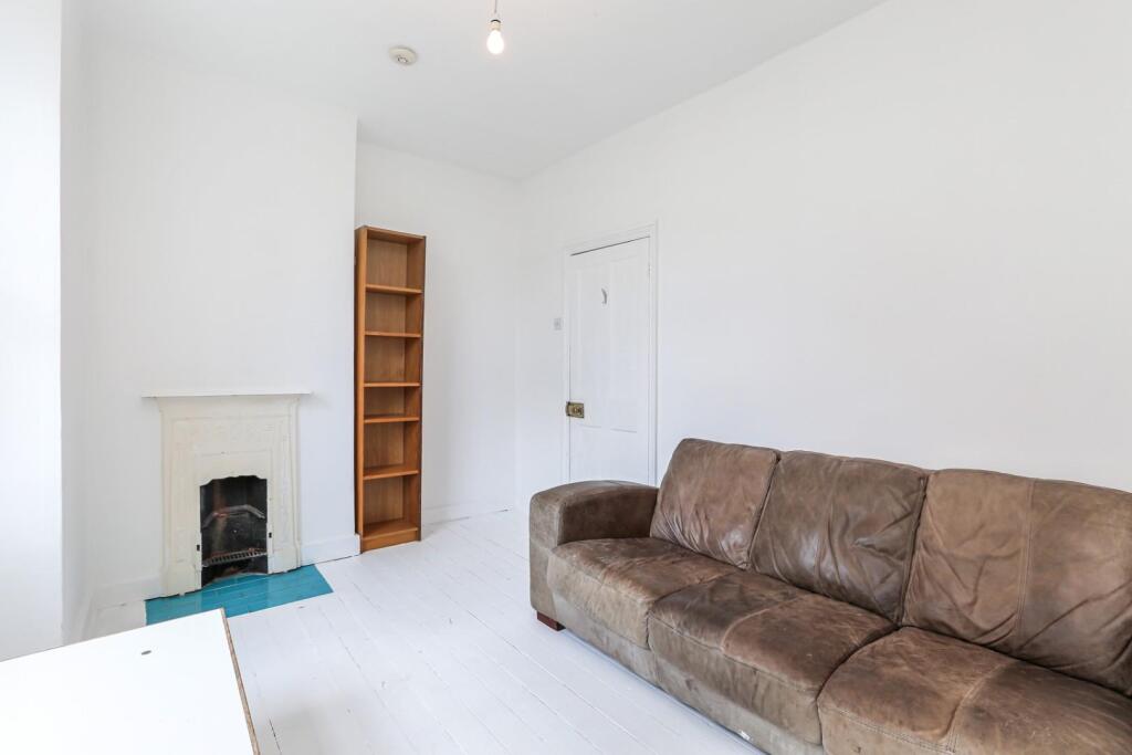 Apartment in London - View 5