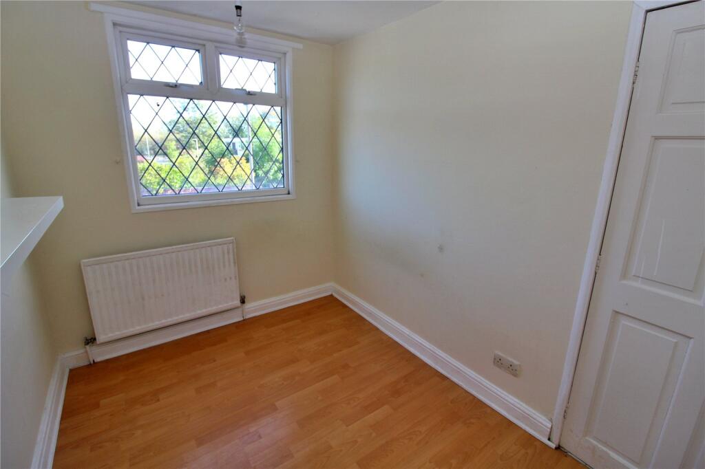 House in Leeds, West Yorkshire - View 5