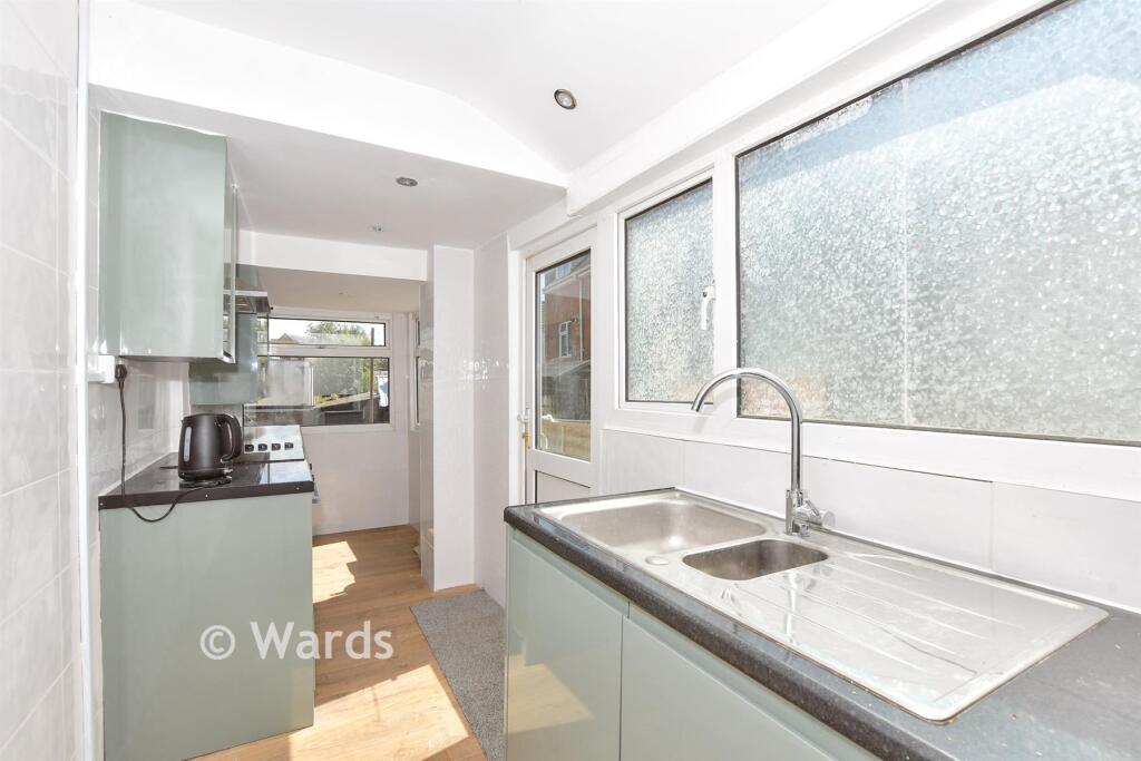 House in Canterbury - View 3