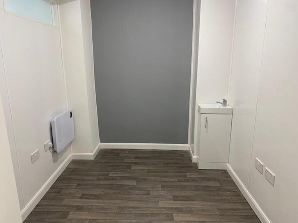 Additional image 9 of Leasehold Tanning Salon & Beauty Rooms, Bristol Road South, Birmingham, B31 2PE