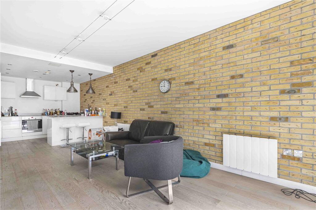 Main image of property: Plumbers Row, Aldgate East, London, E1