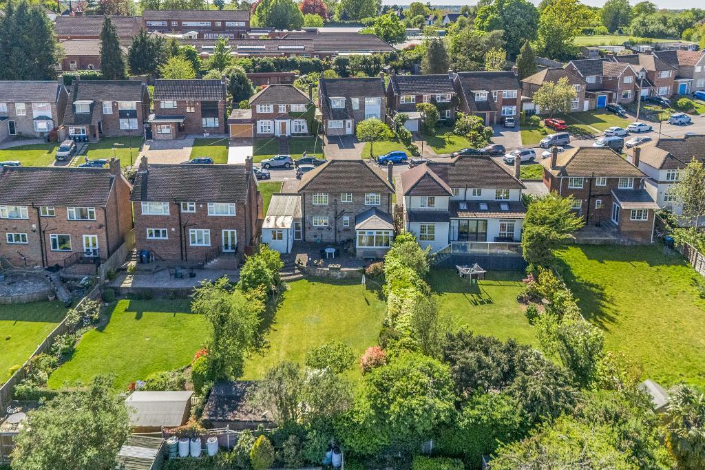Ellenbridge Way, Sanderstead, Surrey, CR2 0EU photo 2